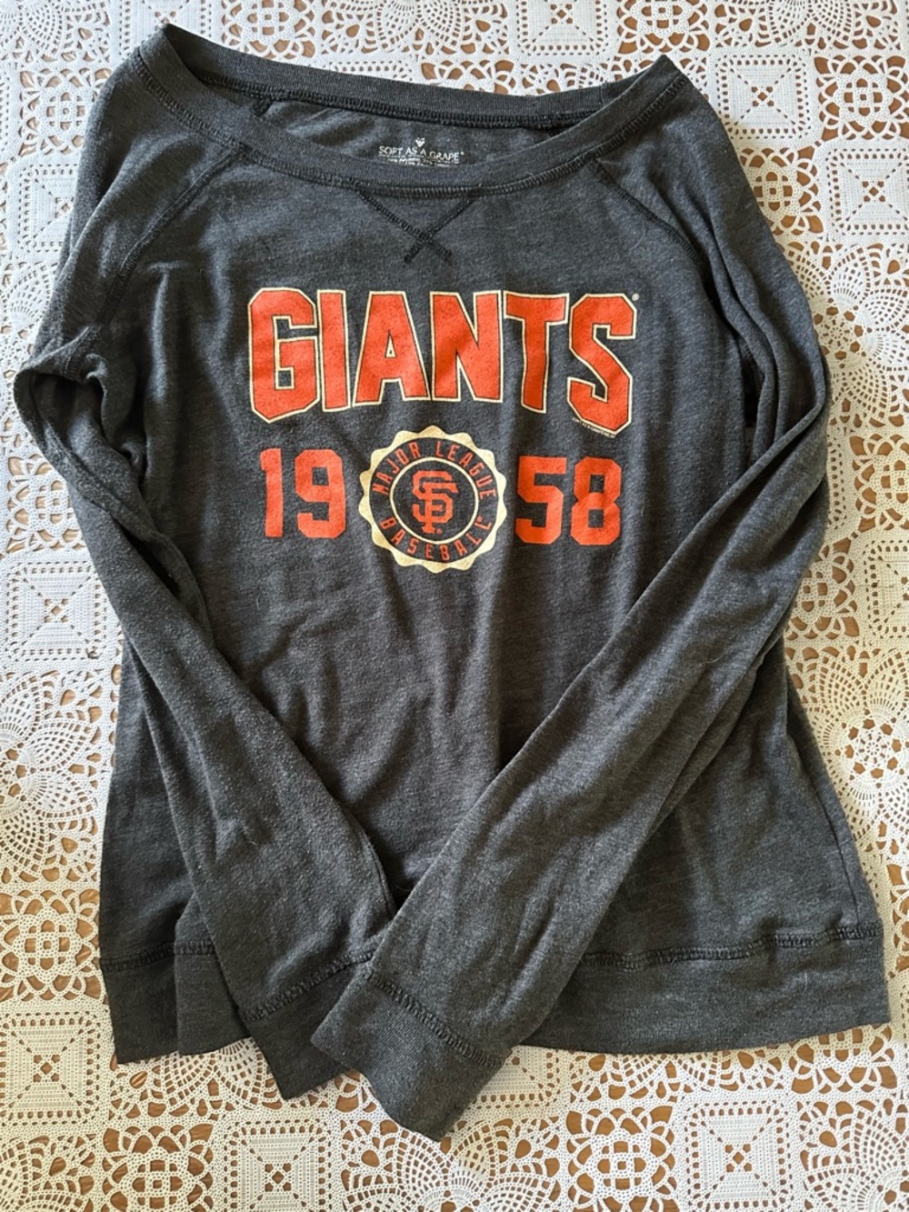 Giants long sleeve t shirt women’s size M
